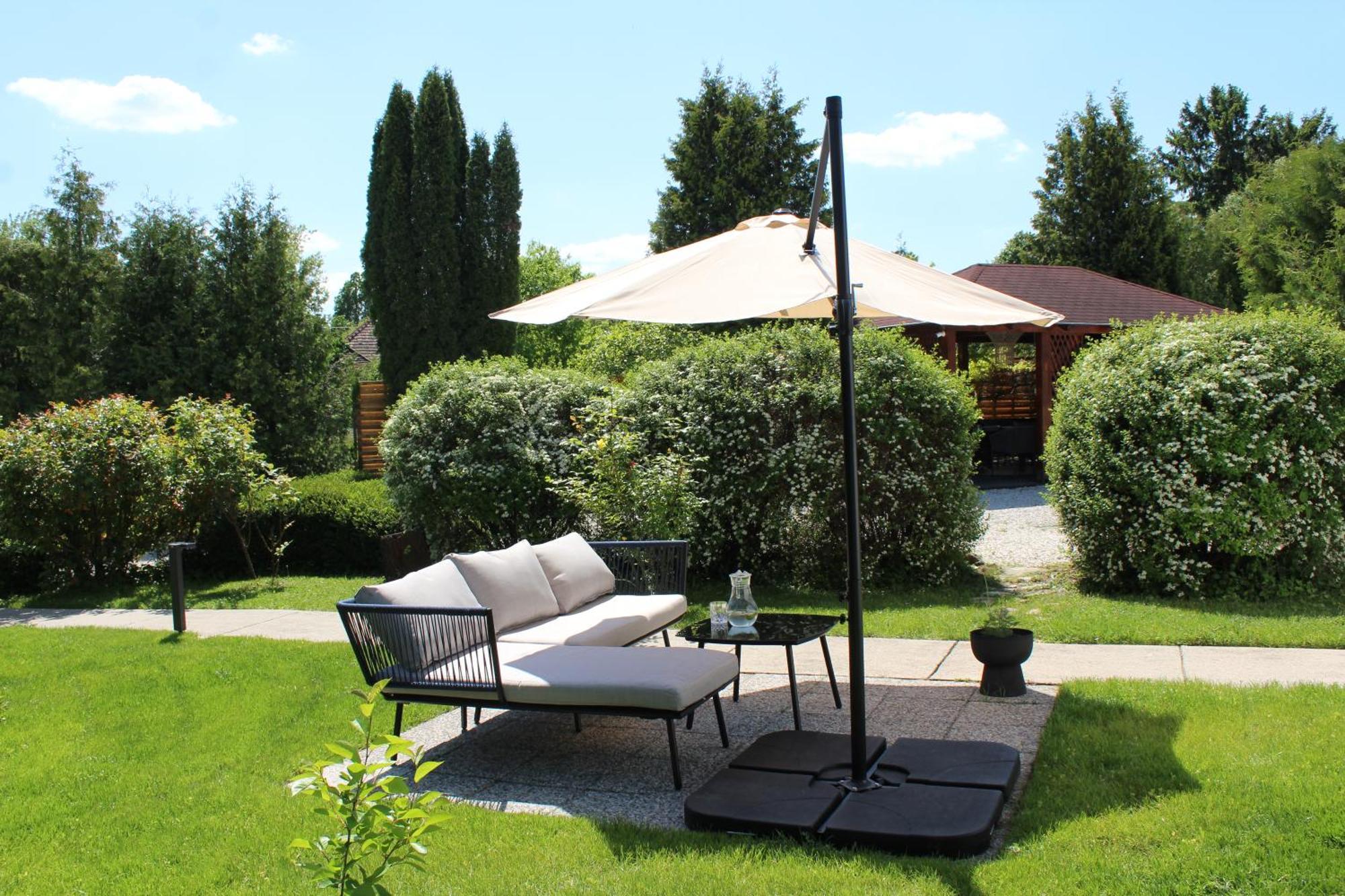The Secret Garden - Keszthely Bed & Breakfast Екстериор снимка